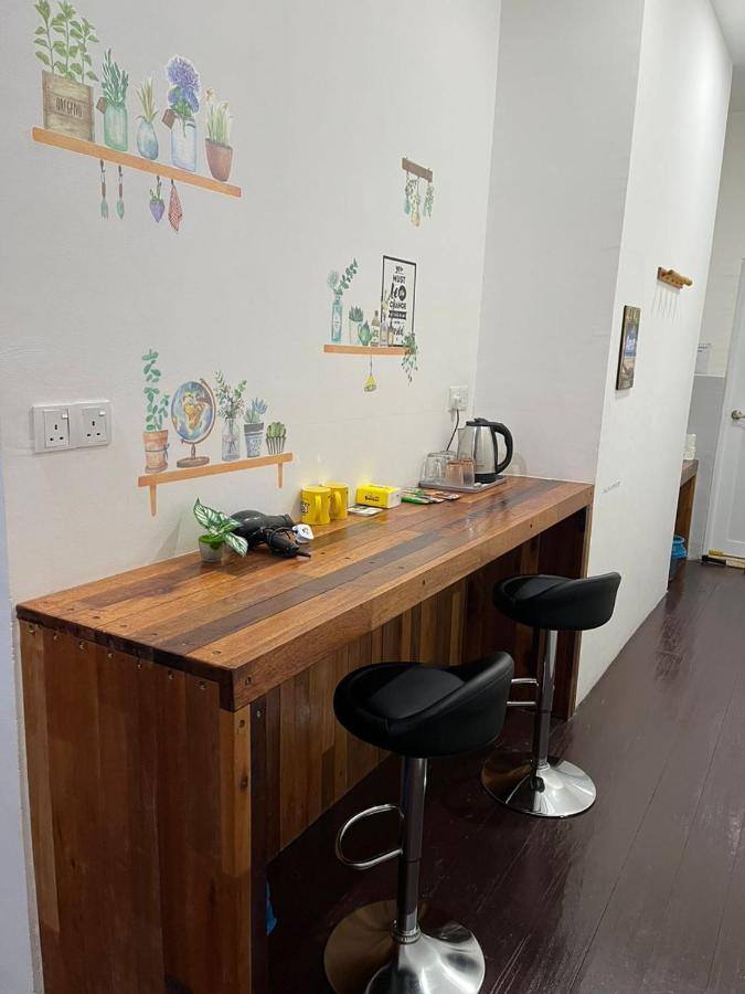 Sungai Ujong Home Stay Джорджтаун Екстер'єр фото